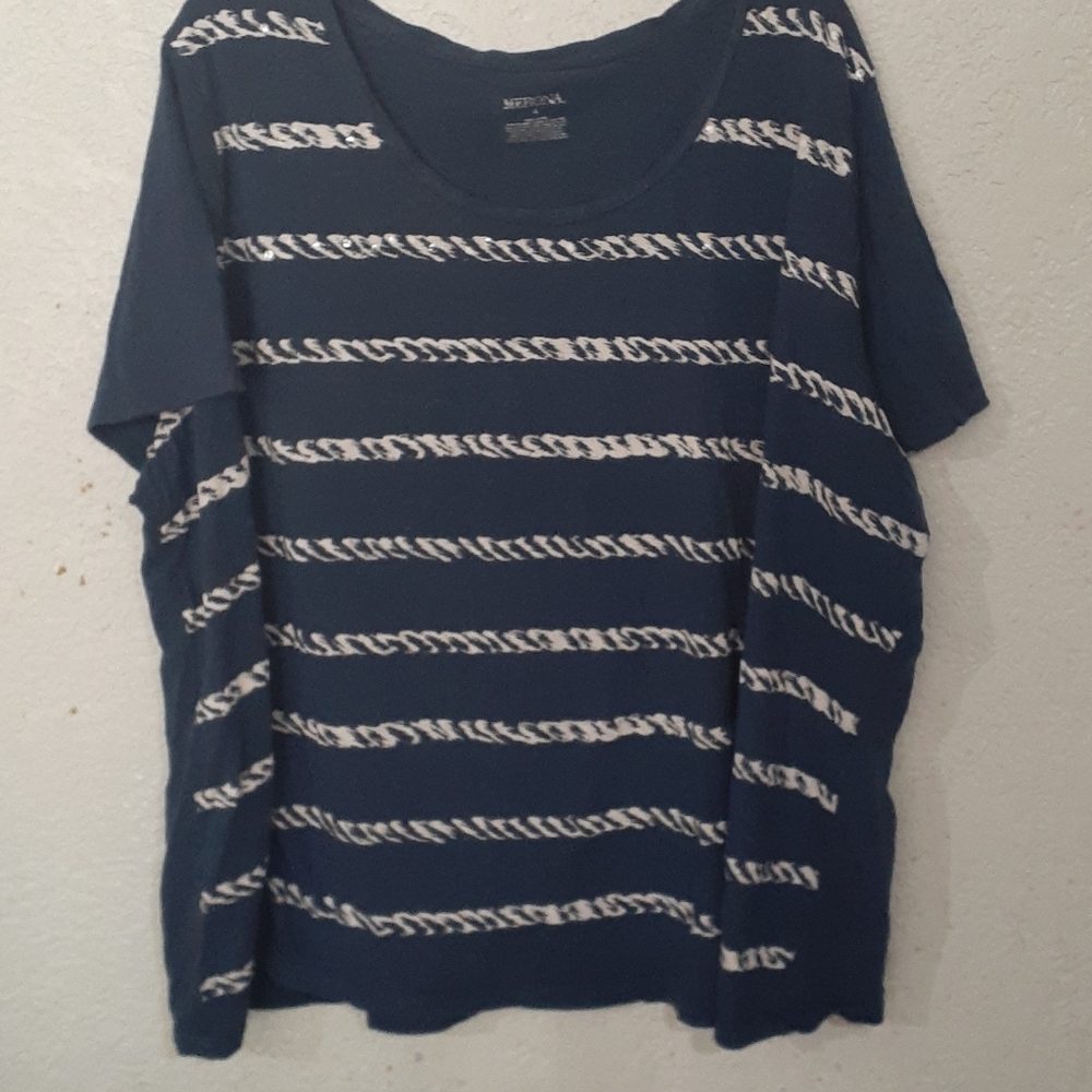 Cute plus size tee with rope stripes